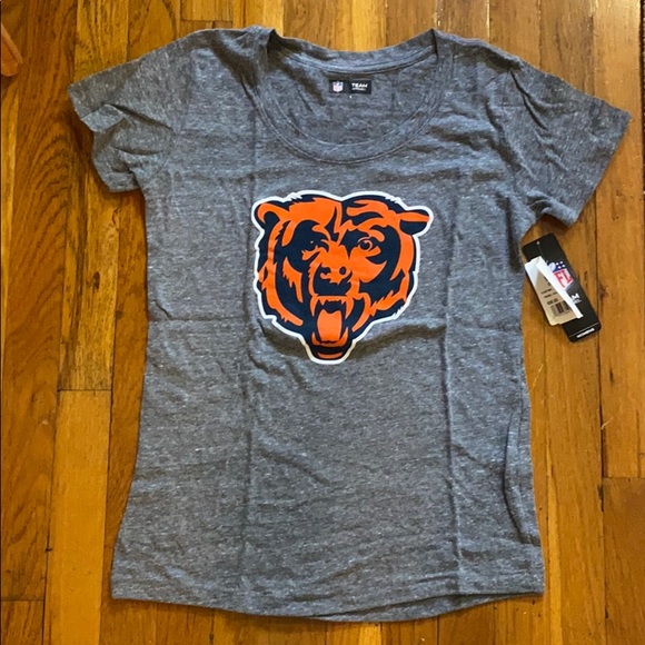 Tops - Chicago Bears women’s t-shirt